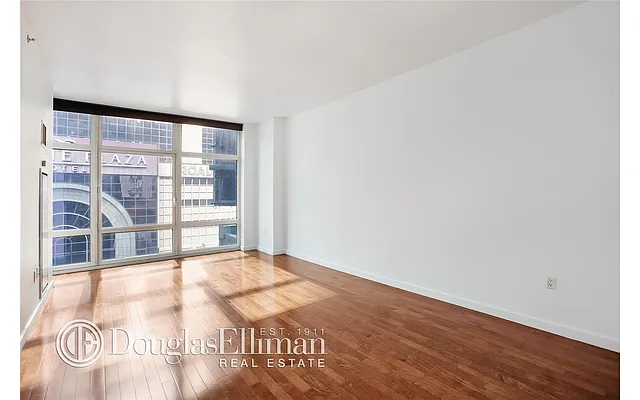 Rented by Douglas Elliman | media 19