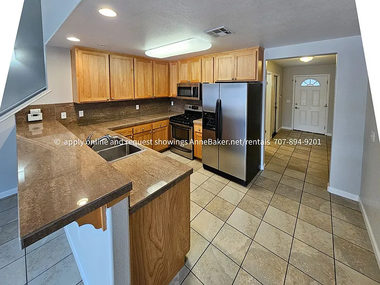 132 Treadway Ct — Photo 4