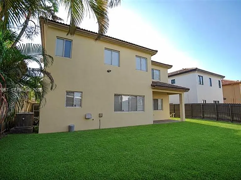 1751 SW 154th Path — Photo 38