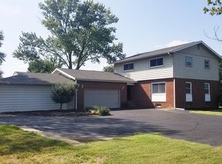 16041 E 1100th Rd, Mount Carmel, IL 62863