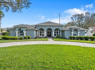 605 Cottage Grove Cir, Valrico, FL 33594