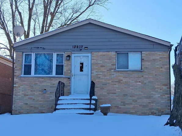 13602 S Crawford Ave, Robbins, IL 60472
