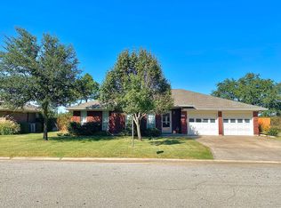 509 Henry St, Lindsay, TX 76250