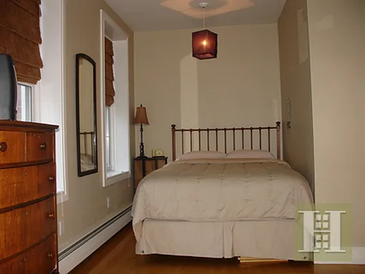 Rented by Halstead Real Estate | media 27