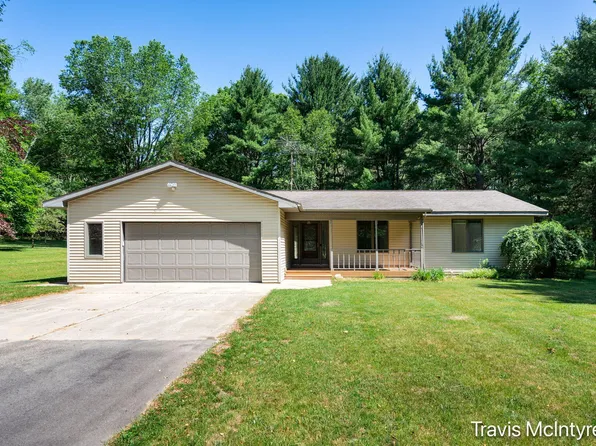 12358 Pierce Rd, Stanwood, MI 49346