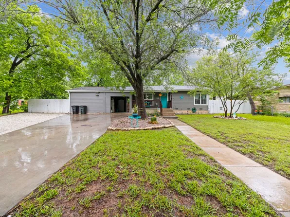 70 Sue Ann Dr, Lampasas, TX 76550