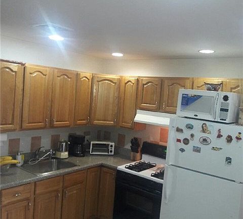 5th image of 209-15 46th Ave