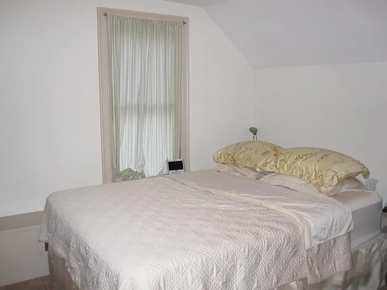 15 Guilford St — Photo 7