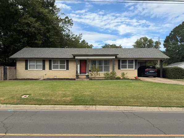 1302 Walnut St, Arkadelphia, AR 71923