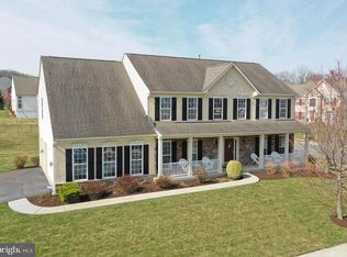 16 Brookfield Ave, Sinking Spring, PA 19608