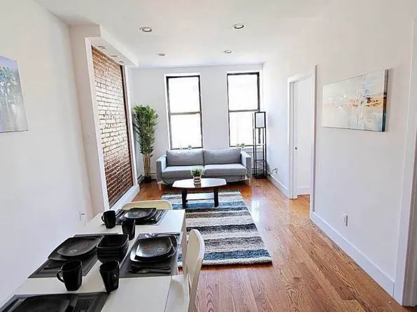496 Manhattan Avenue image 1 of 13