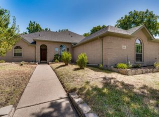 6402 Mill Valley Dr, Midlothian, TX 76065