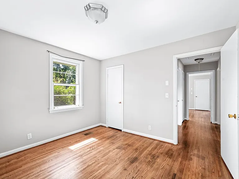 4809 Lynn Dr — Photo 28