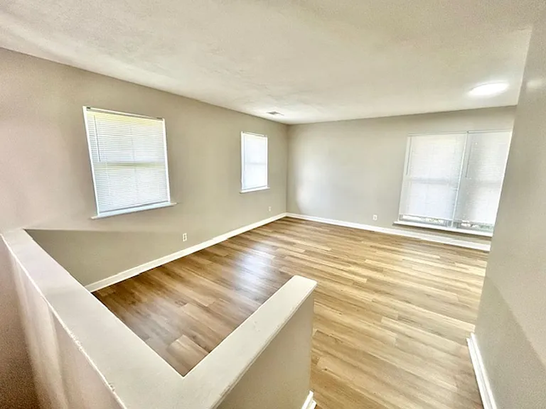 2710 Scenic View Dr NW — Photo 15