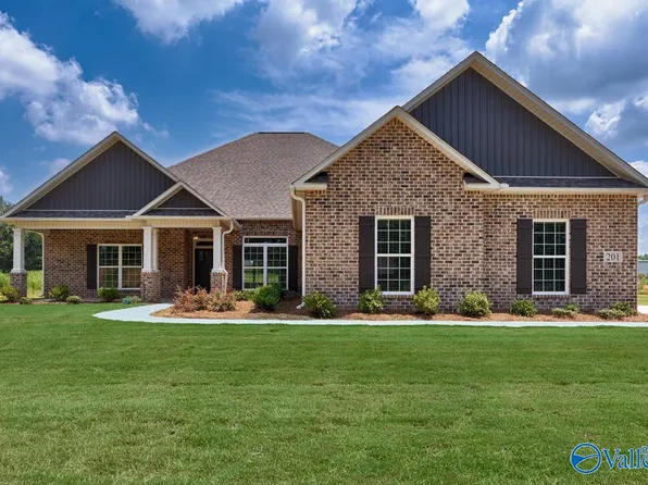 201 Lyndon Cove Rd, Huntsville, AL 35811