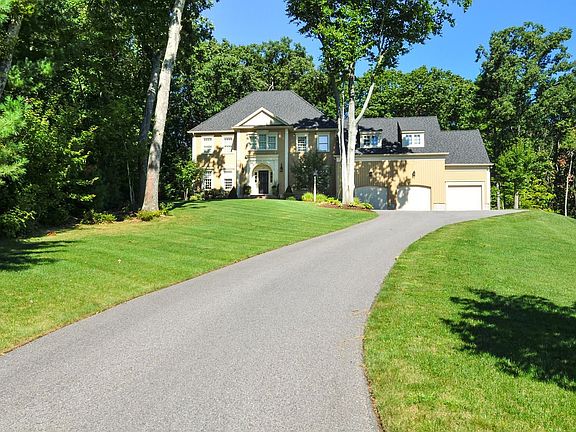 2nd image of 17 Glenwood Ln