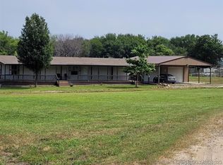 425463 E 1080th Rd SE, Checotah, OK 74426