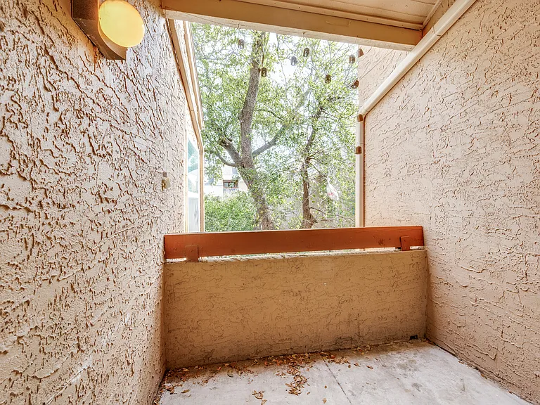 5550 Spring Valley Rd #E22 — Photo 10