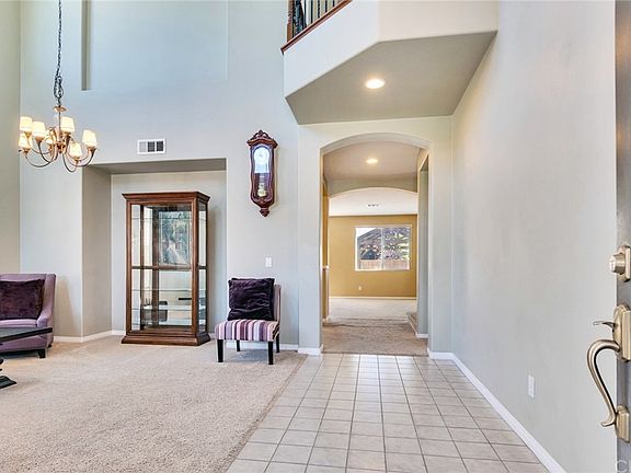 4th image of 25042 Cinnabar Ct