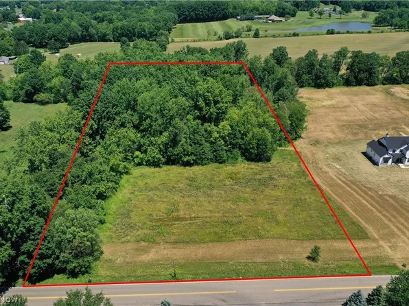 Mount Pleasant St NE, Canton, OH 44721