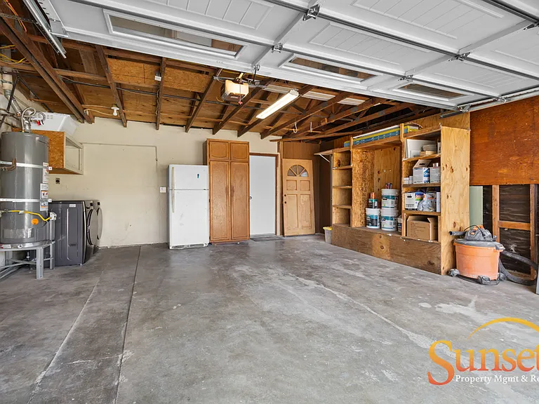 8848 Harness St — Photo 25