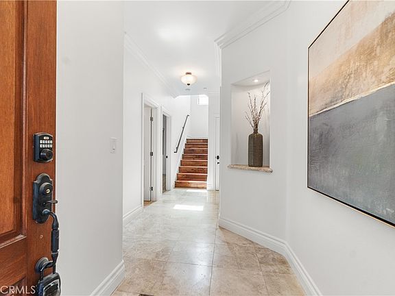4th image of 2106 Mathews Ave #C