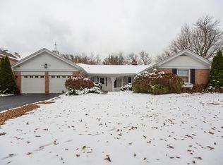 643 Chatham Rd, Glenview, IL 60025