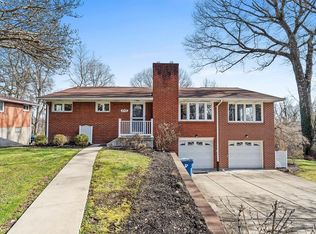 2745 Orlando Pl, Pittsburgh, PA