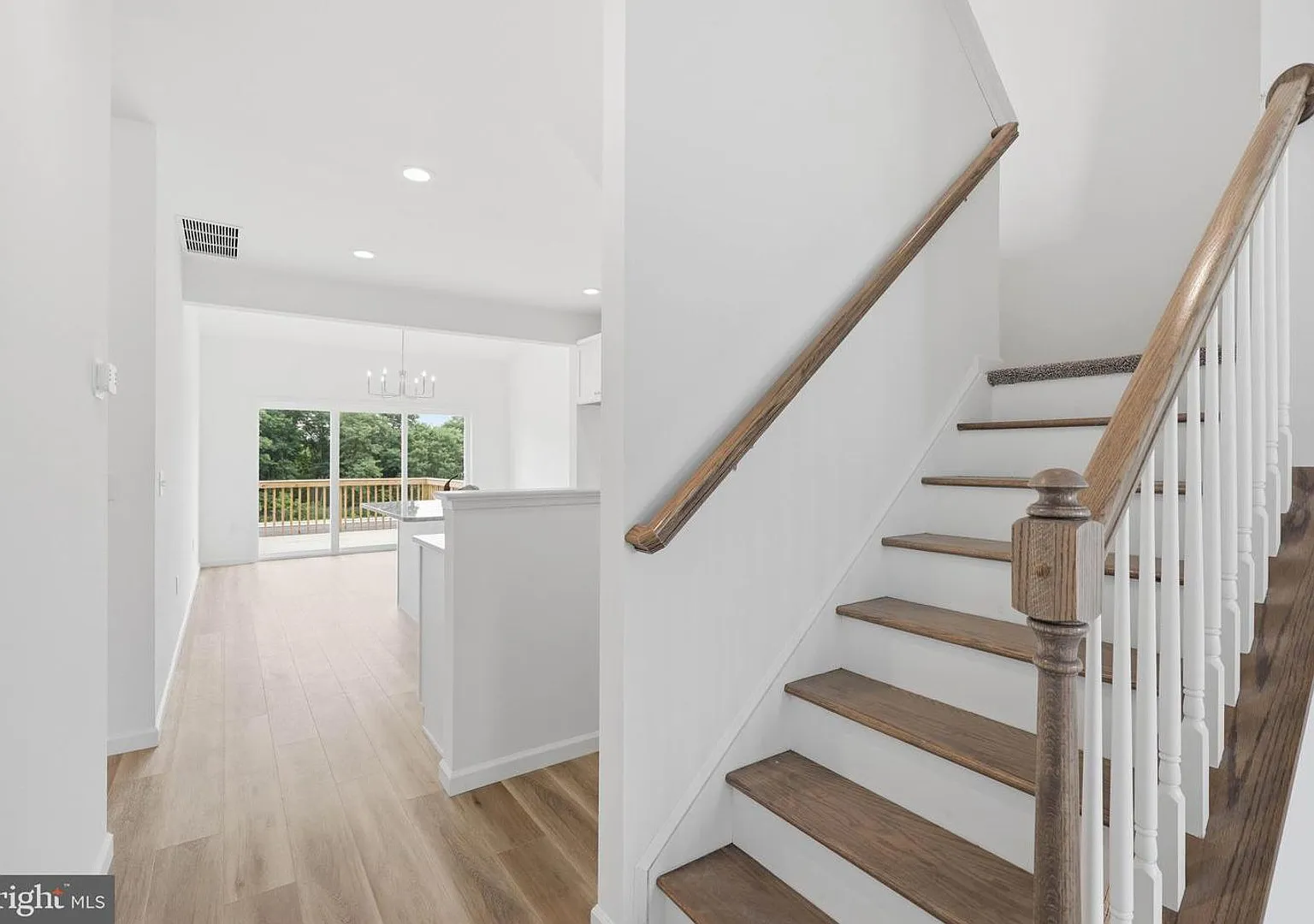 New Move In Ready 3 Bed 3 Bath Home in Lancaster — Photo 4