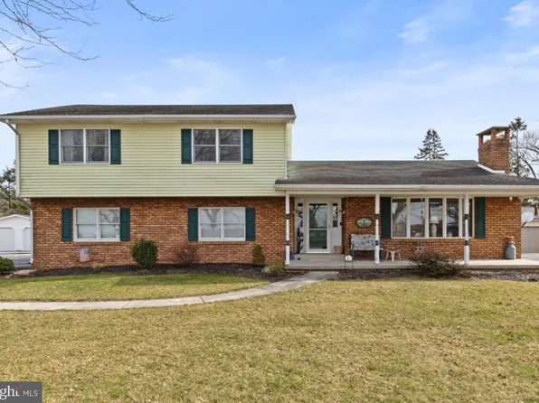 341 Parkway Dr, Littlestown, PA 17340