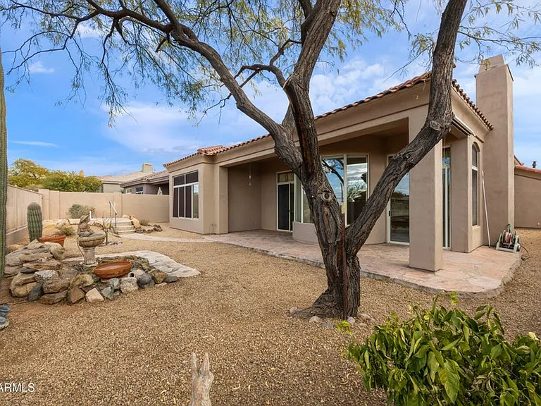 9514 E Cavalry Dr — Photo 45