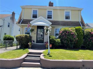 835 Thorme St, Bridgeport, CT 06606