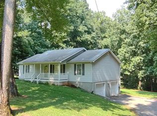 2845 Freezeland Rd, Linden, VA 22642