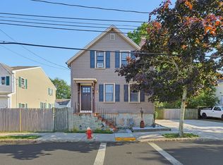 42 Grape St, New Bedford, MA 02740