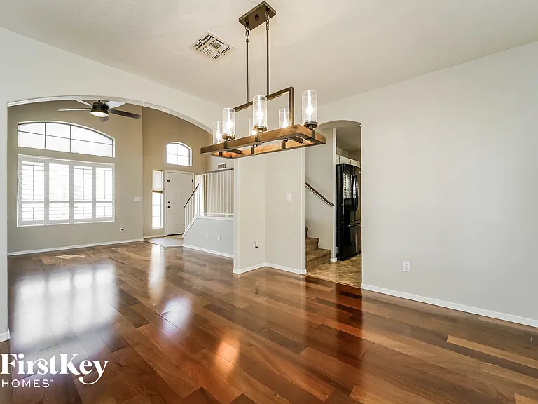 8166 N Pocono Way — Photo 3