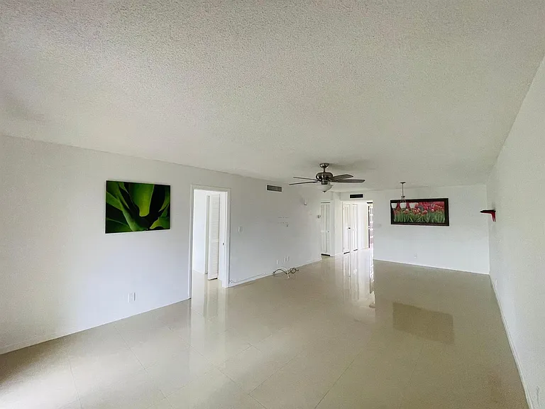 6300 S Falls Circle Dr #412 — Photo 14