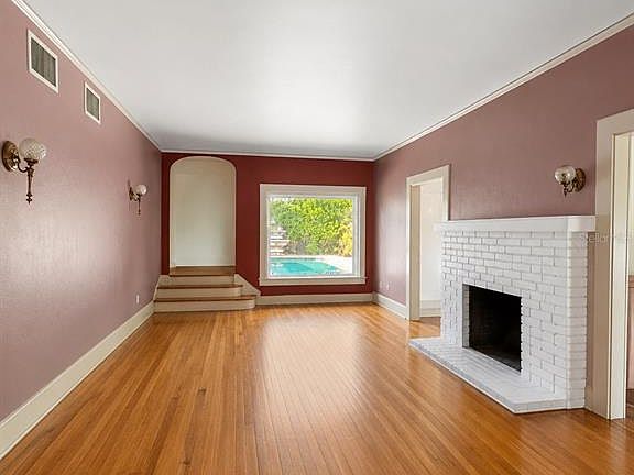 5th image of 4535 9th Ave N