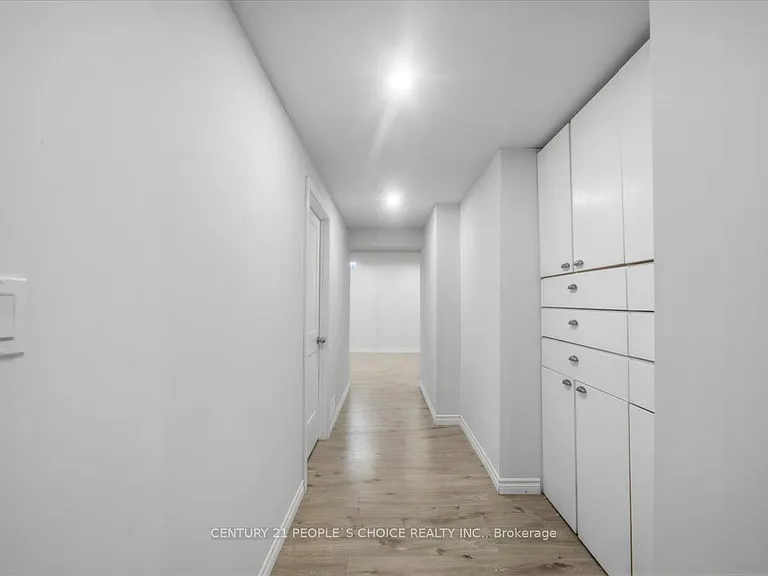 1456 Lyncroft Cres — Photo 43