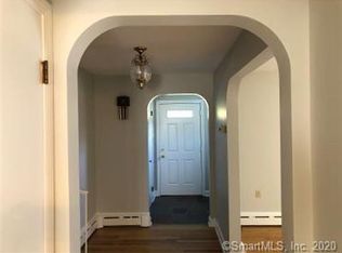 547 Lakeside Blvd W, Waterbury, CT 06708