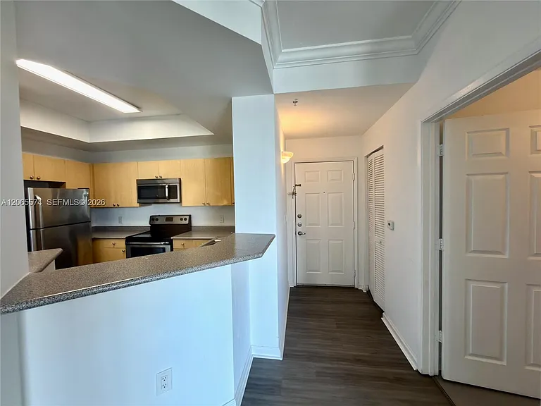 1919 Van Buren St #818A — Photo 19