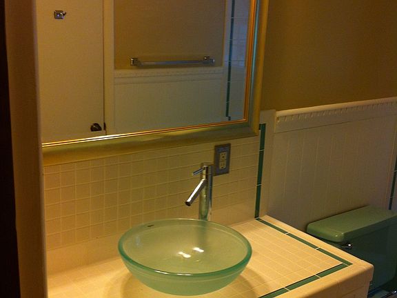 Main bathroom