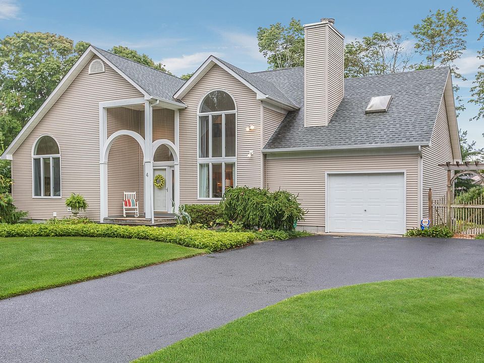 1st image of 4 Country Ln