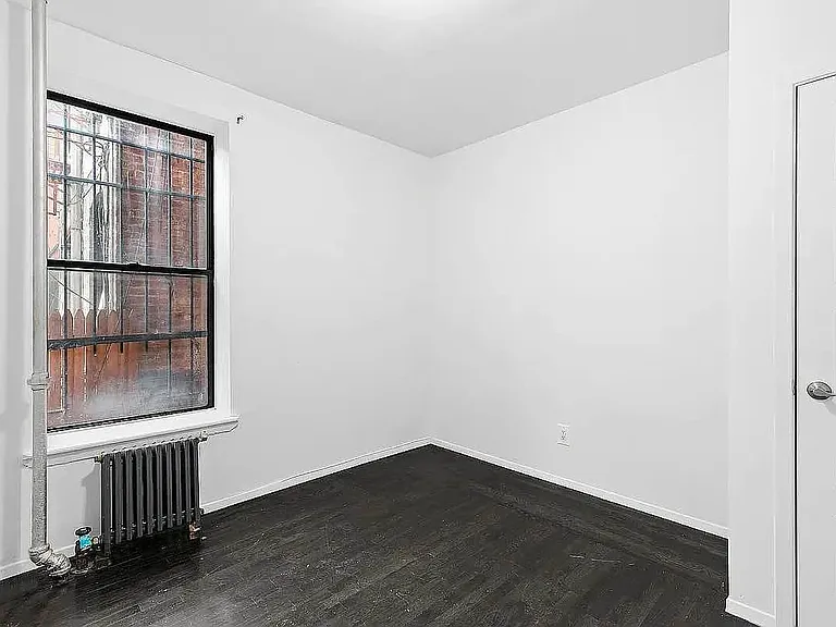 933 Putnam Ave #1 — Photo 9