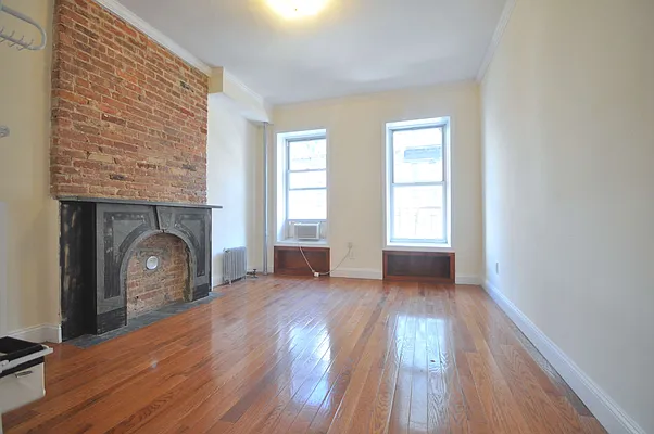 Rented by Compass | media 19