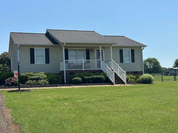 313 Salters Ct, Chesnee, SC 29323