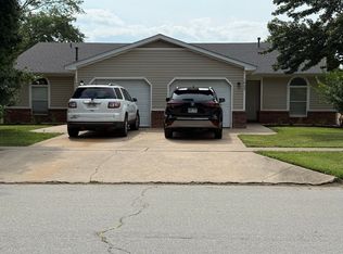 1653 N Salem Rd, Fayetteville, AR 72704