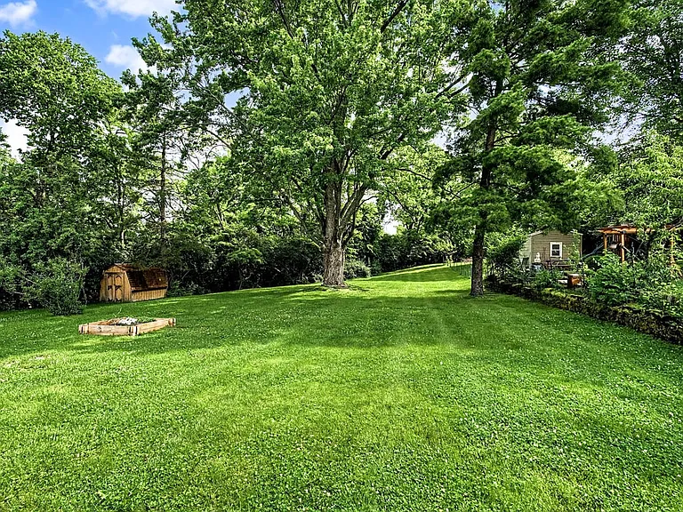 12116 Wincanton Dr — Photo 43