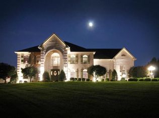 32 Rathfarnum Ln, Weldon Spring, MO 63304