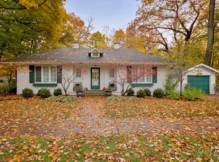 333 E Prospect Ave, Lake Bluff, IL 60044