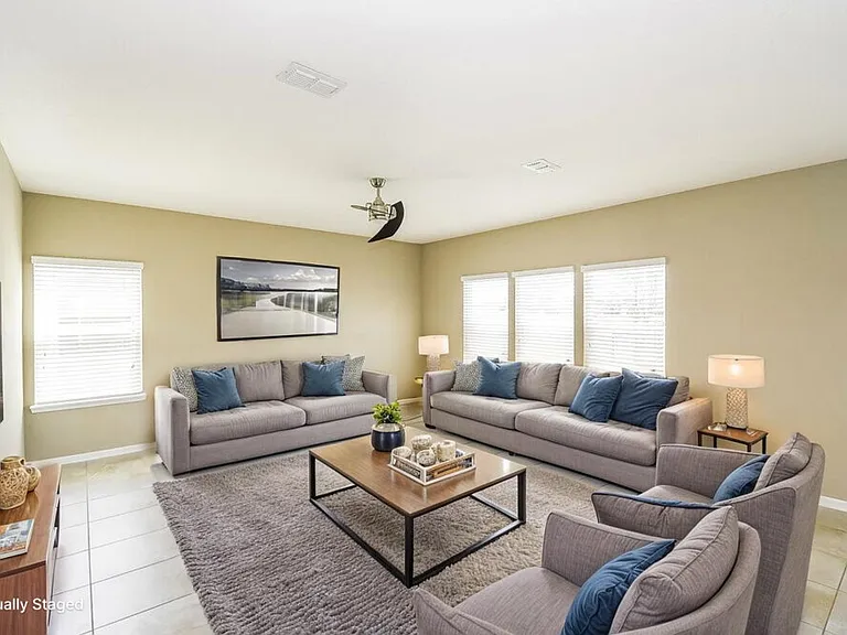 918 Glendale Ln — Photo 5